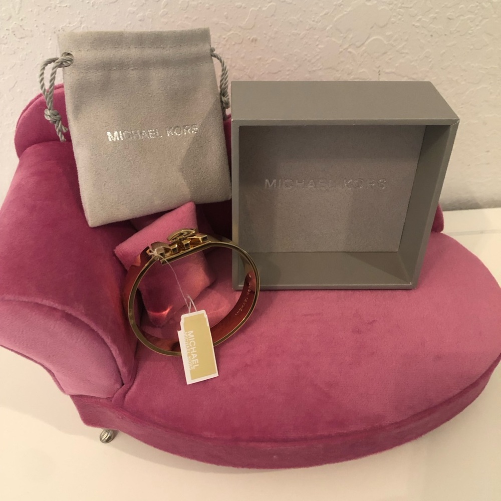 New Original Gold Michaelkors Bracelet With Tag And Box
